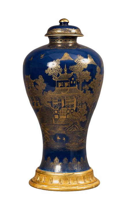 Lokkurne, "Powder blue"