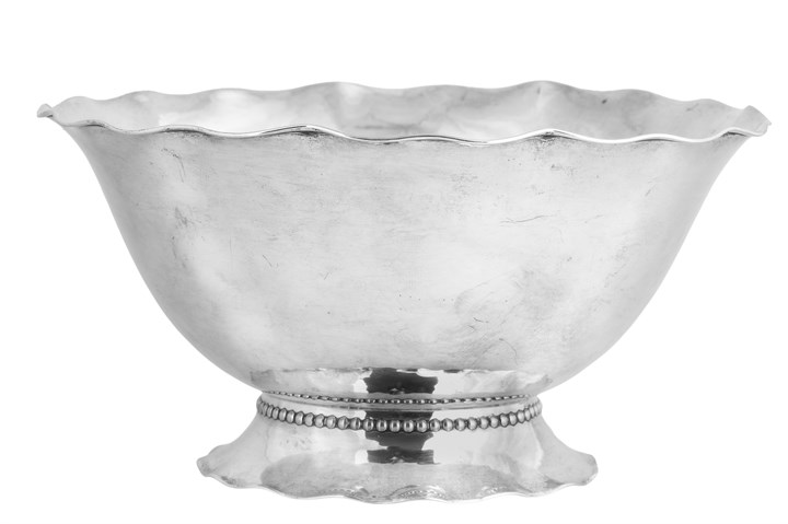 Skål i sølv