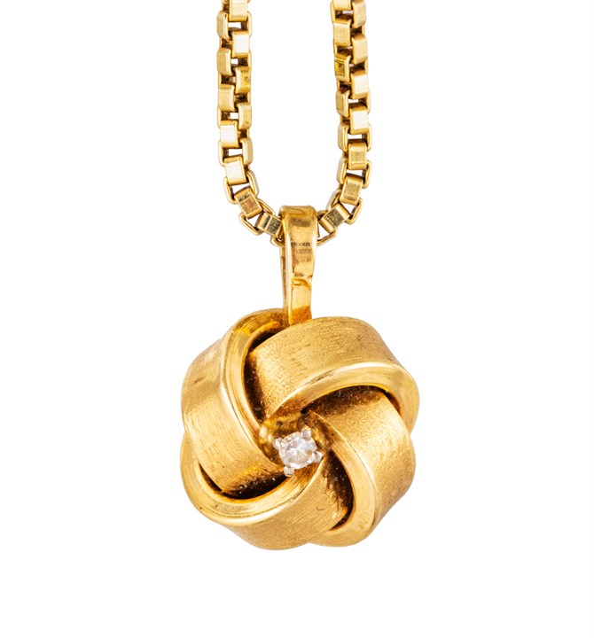 Kjede og anheng med diamant