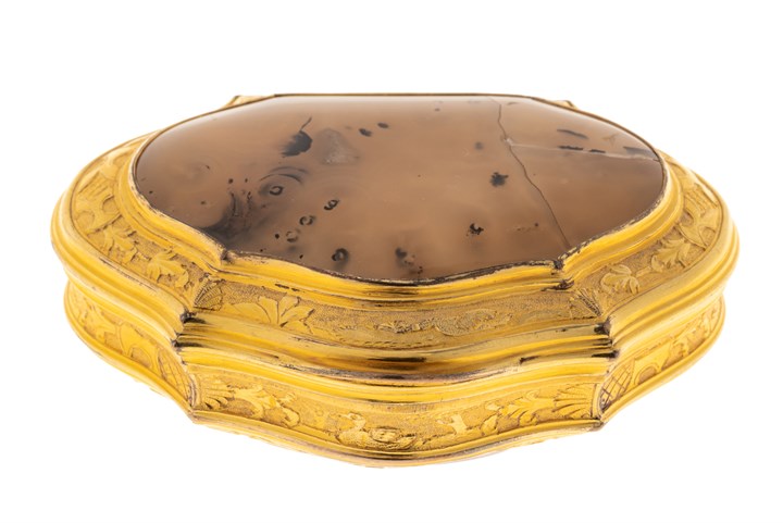 Snusdåse i gull med moseagat