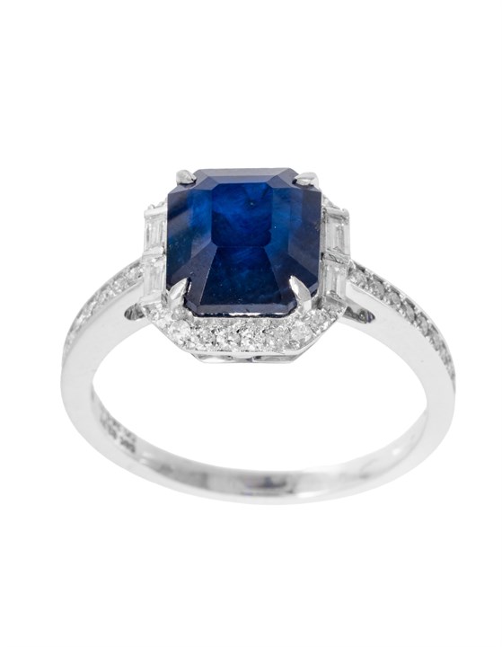 Diamantring med safir, 3.71 ct