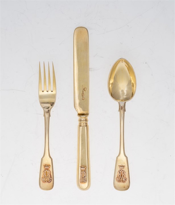 Bestikk med russisk adelsvåpen i gull