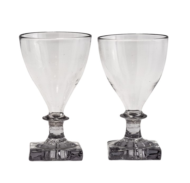 2 stk Empire glass 4 kantet fot