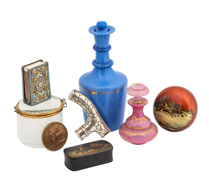 8 stk. samlerobjekter