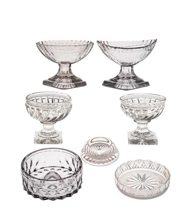 Samling saltkar og coastere