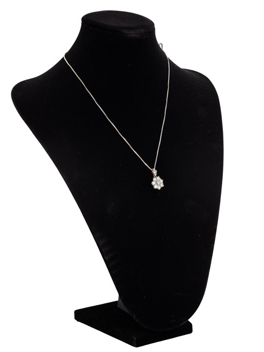 Hvitt gullannheng med diamater