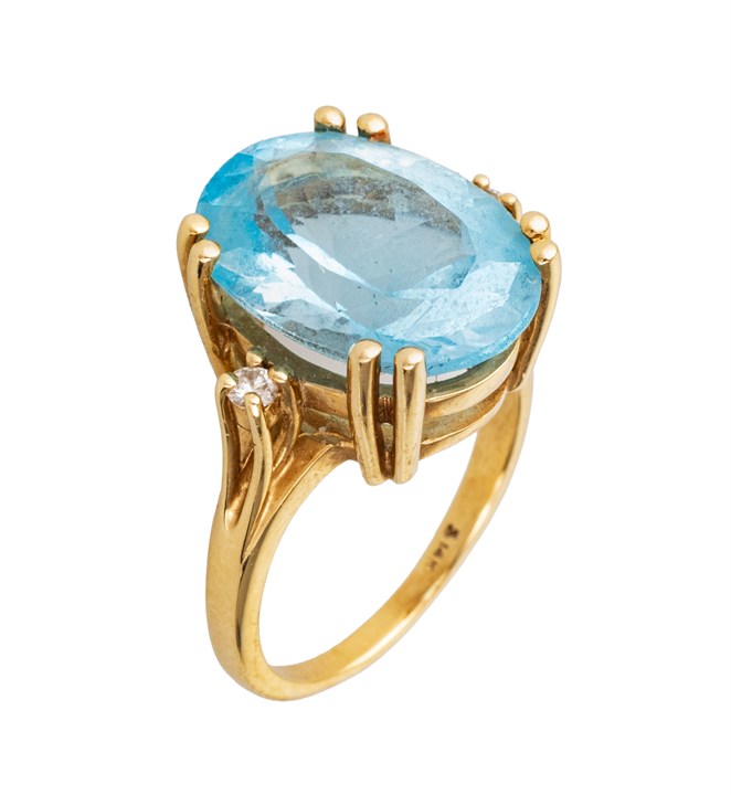 Ring med topas og diamanter